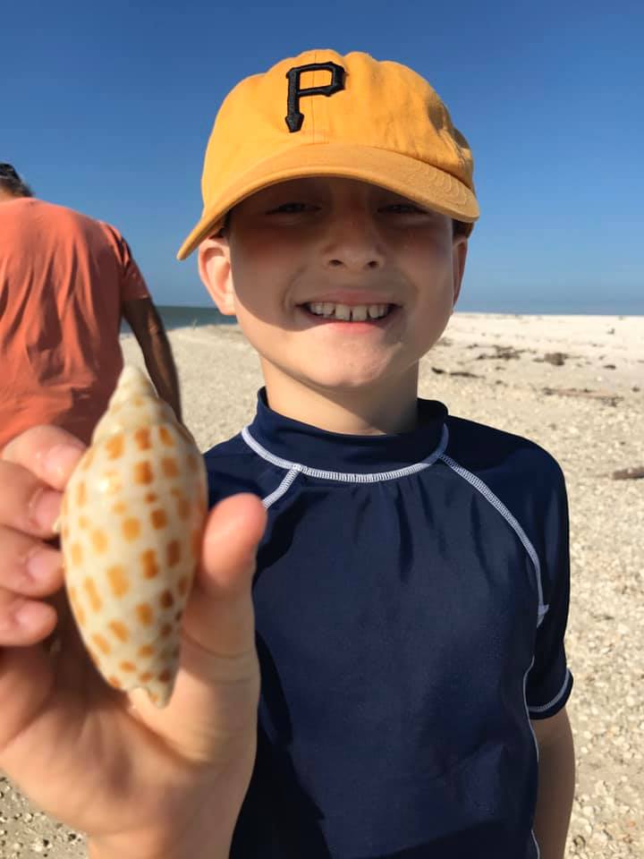 Kid Shelling Excursions on Marco Island